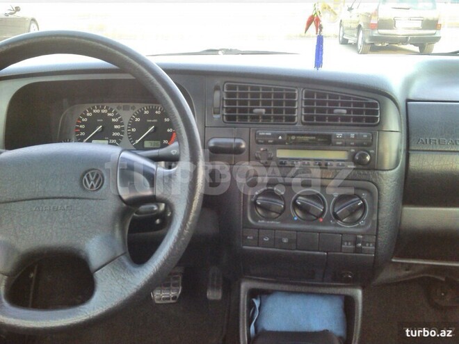 Volkswagen Golf 1994, 2,559,000 km - 2.0 l - Bakı