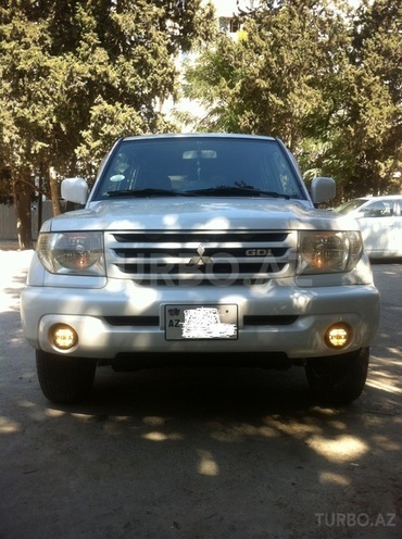 Mitsubishi Pajero io 2000, 245,000 km - 2.0 l - Bakı