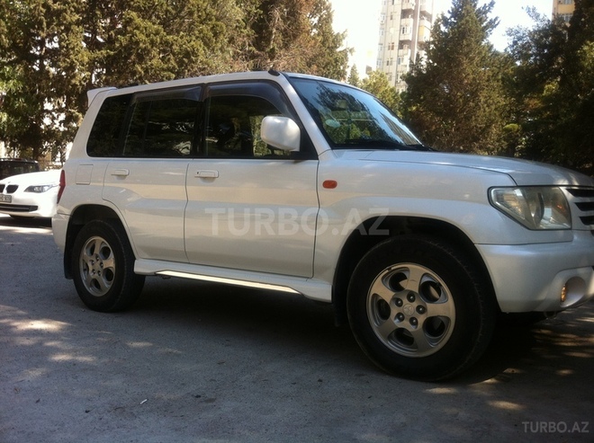 Mitsubishi Pajero io 2000, 245,000 km - 2.0 l - Bakı