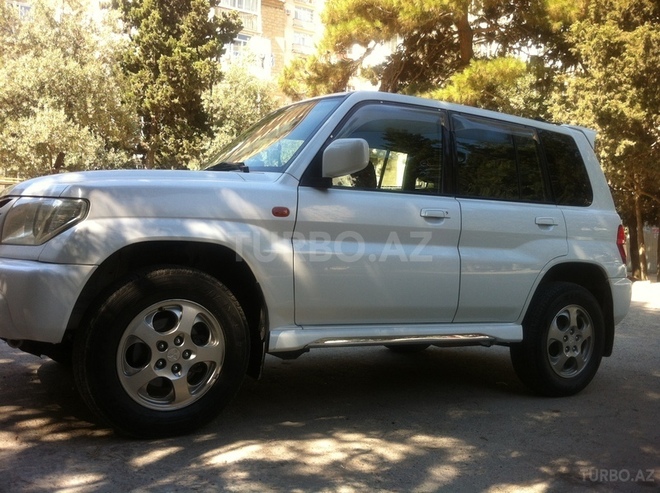 Mitsubishi Pajero io 2000, 245,000 km - 2.0 l - Bakı