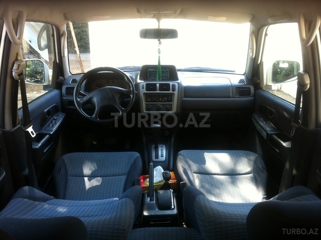 Mitsubishi Pajero io 2000, 245,000 km - 2.0 l - Bakı