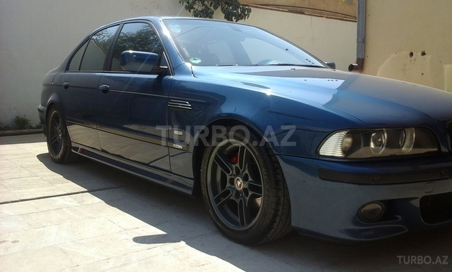 BMW 525 2002, 124,929 km - 2.5 l - Bakı