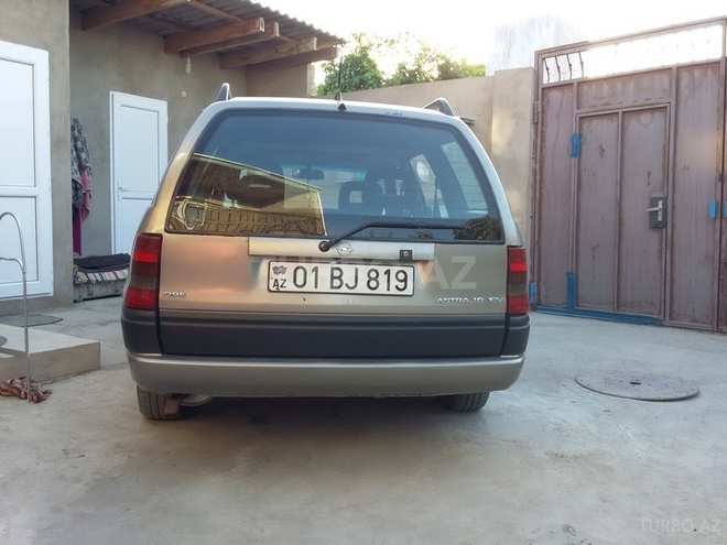 Opel Astra 1996, 296,000 km - 1.6 l - Bakı