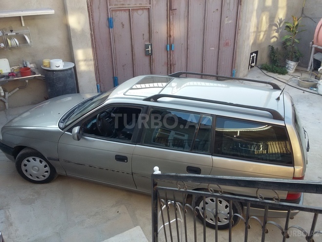 Opel Astra 1996, 296,000 km - 1.6 l - Bakı