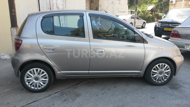 Toyota Vitz 2001, 110,000 km - 1.0 l - Bakı