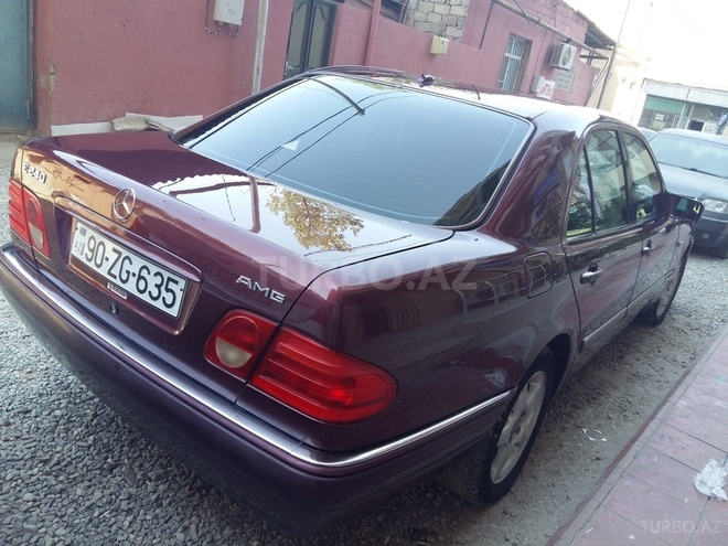 Mercedes E 240 1998, 265,341 km - 2.4 л - Bakı