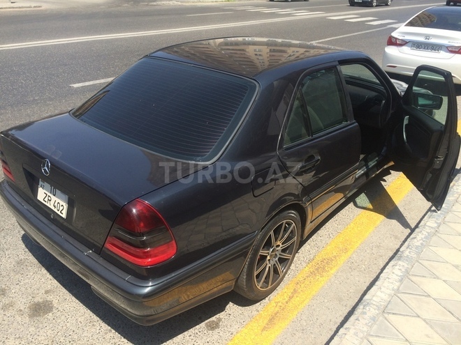 Mercedes C 200 1998, 295,000 km - 2.0 л - Bakı