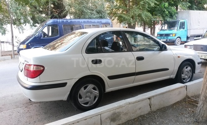 Nissan Sunny 2000, 223,801 km - 1.6 l - Bakı