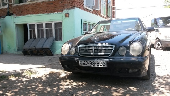 Mercedes C 220 2000, 378,600 km - 2.2 л - Bakı
