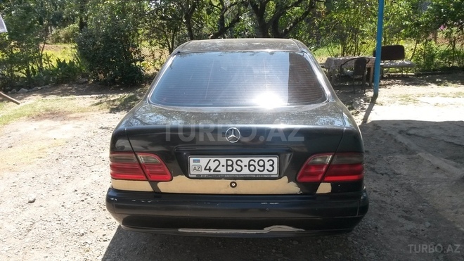 Mercedes C 220 2000, 378,600 km - 2.2 л - Bakı