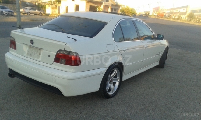 BMW 528 1998, 285,000 km - 2.8 l - Bakı