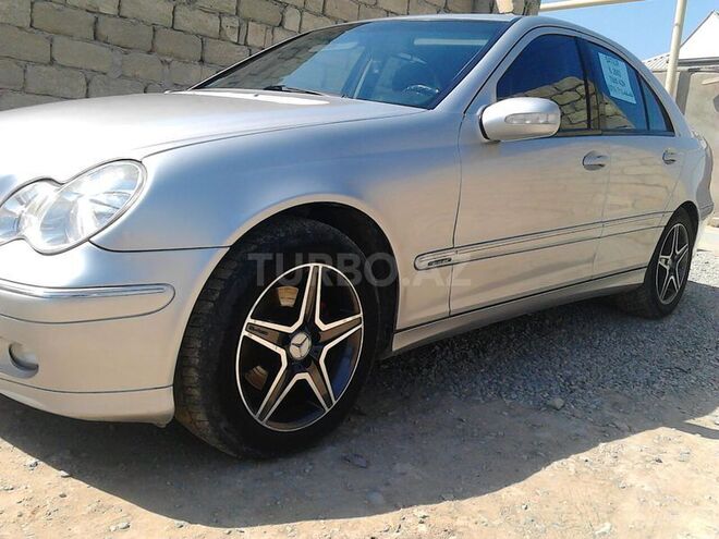 Mercedes C 200 2002, 220,000 km - 2.0 l - Bakı