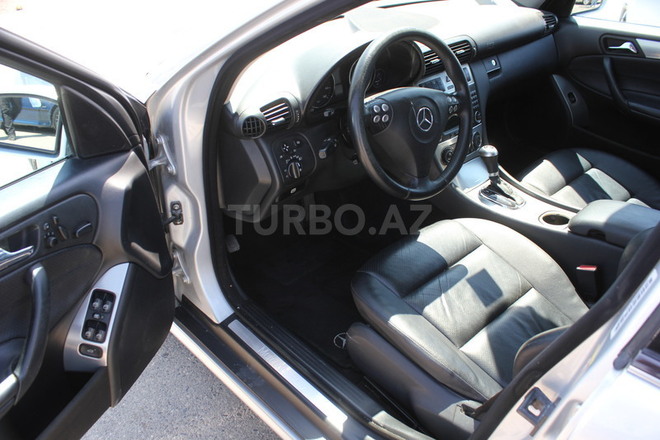 Mercedes C 230 2006, 150,000 km - 2.5 l - Bakı