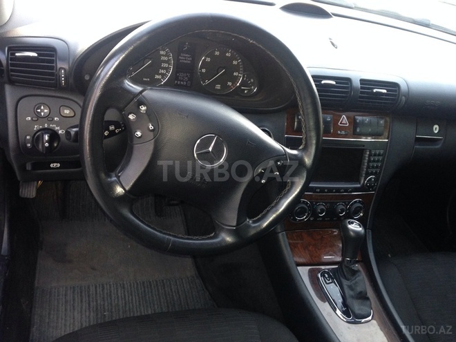 Mercedes C 200 2006, 130,000 km - 1.8 л - Bakı