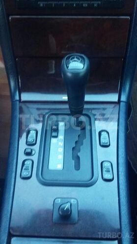 Mercedes E 230 1996, 269,000 km - 2.3 l - Bakı