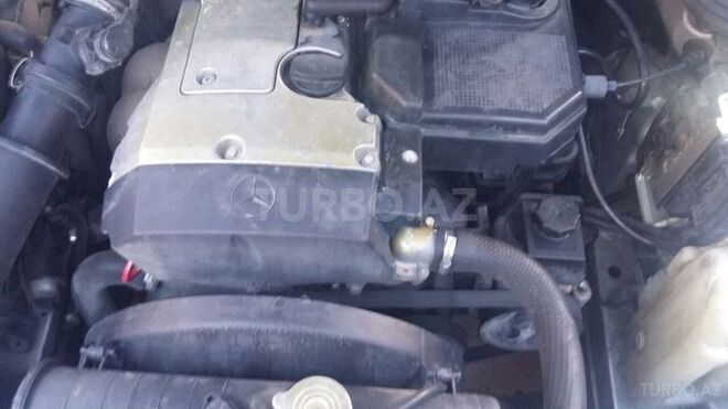 Mercedes E 230 1996, 269,000 km - 2.3 l - Bakı