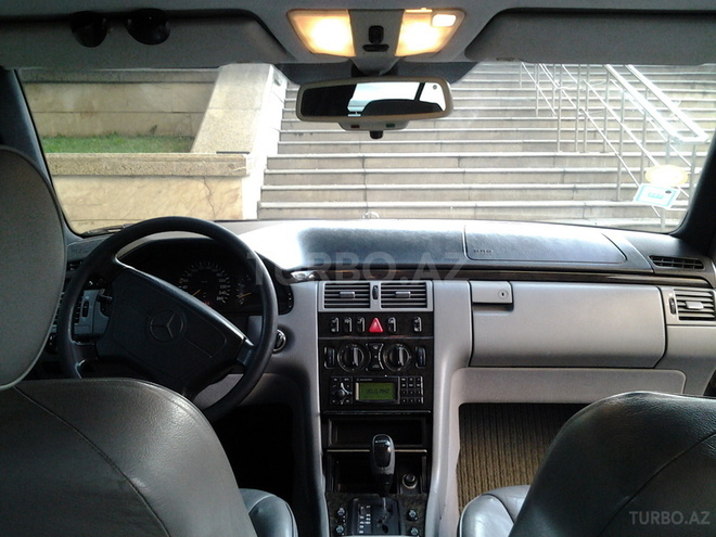 Mercedes E 280 1996, 247,000 km - 2.8 л - Bakı