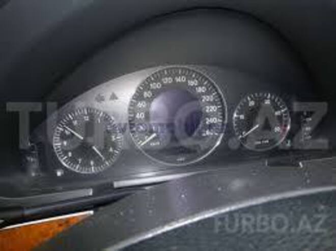 Mercedes E 270 2002, 320,000 km - 2.7 l - Bakı