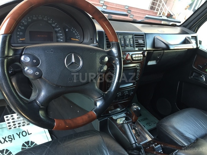 Mercedes G 400 2001, 215,000 km - 4.0 l - Bakı