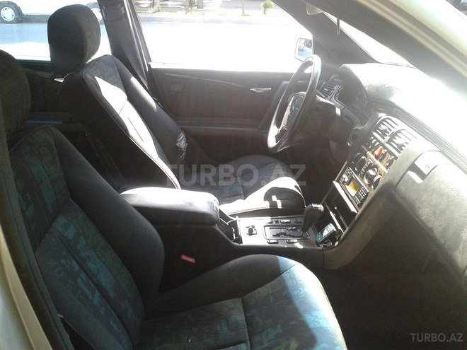 Mercedes E 220 1997, 220,000 km - 2.2 l - Bakı