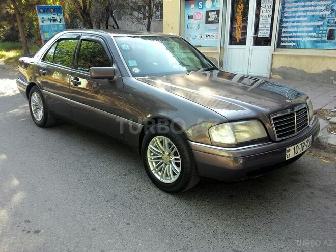 Mercedes C 180 1994, 271,000 km - 1.8 l - Bakı