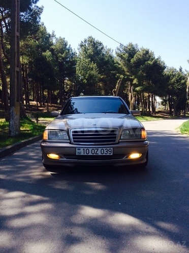 Mercedes C 230 2000, 160,000 km - 2.3 l - Bakı