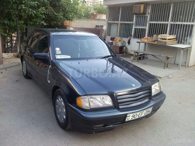 Mercedes C 240 1999, 137,000 km - 2.4 l - Bakı