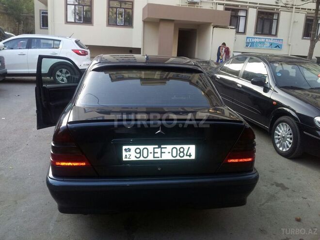 Mercedes C 240 1999, 137,000 km - 2.4 l - Bakı