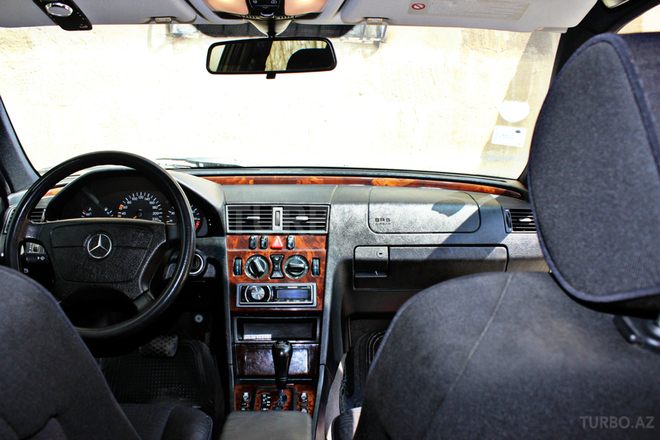 Mercedes C 200 1999, 220,000 km - 2.0 l - Bakı