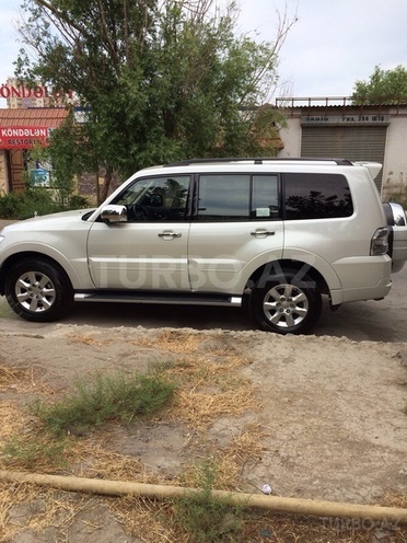 Mitsubishi Pajero 2015, 54,500 km - 3.5 l - Bakı