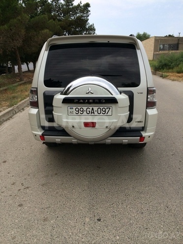 Mitsubishi Pajero 2015, 54,500 km - 3.5 l - Bakı