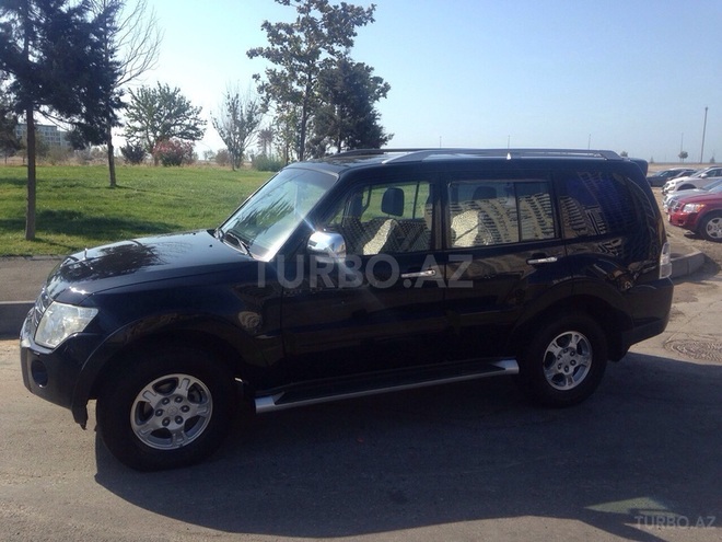 Mitsubishi Pajero 2008, 129,000 km - 3.0 л - Bakı