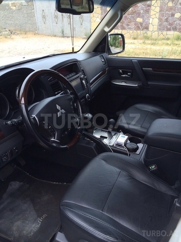 Mitsubishi Pajero 2015, 54,500 km - 3.5 l - Bakı