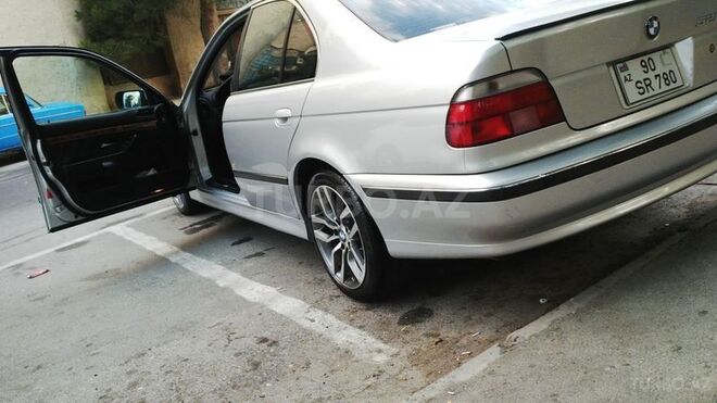 BMW 523 1999, 190,000 km - 2.5 l - Bakı