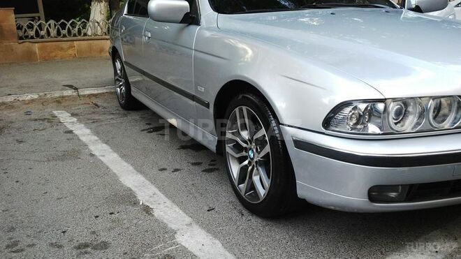 BMW 523 1999, 190,000 km - 2.5 l - Bakı
