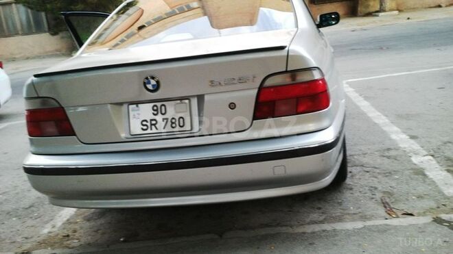 BMW 523 1999, 190,000 km - 2.5 l - Bakı