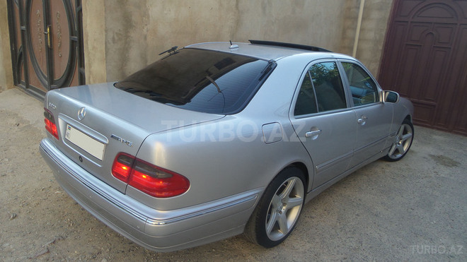 Mercedes E 320 2001, 247,000 km - 3.2 л - Bakı