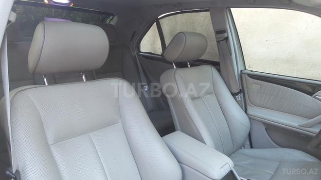 Mercedes E 320 2001, 247,000 km - 3.2 л - Bakı