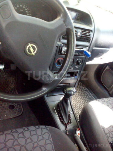 Opel Astra 1999, 270,000 km - 1.6 l - Bakı