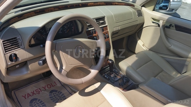 Mercedes C 230 2000, 180,000 km - 2.3 л - Bakı