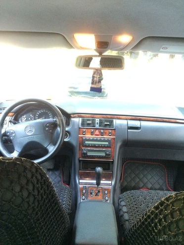 Mercedes E 240 2000, 178,000 km - 2.4 l - Bakı