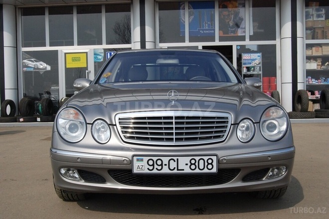 Mercedes E 240 2003, 156,000 km - 2.6 l - Bakı