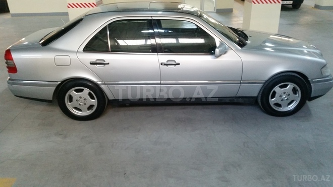 Mercedes C 180 1993, 224,874 km - 1.8 l - Bakı