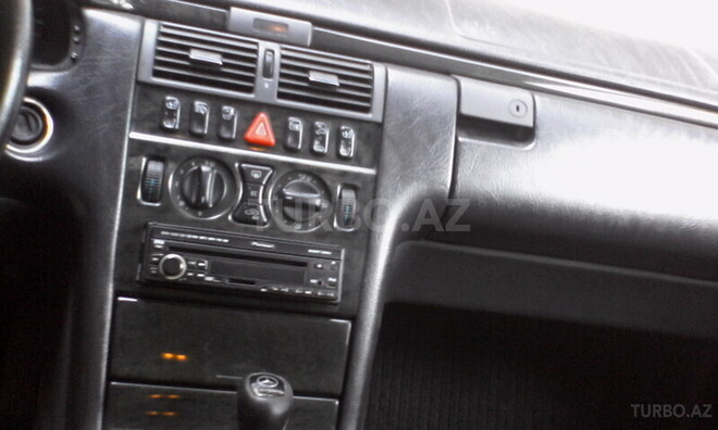 Mercedes E 240 1998, 204,000 km - 2.4 л - Bakı