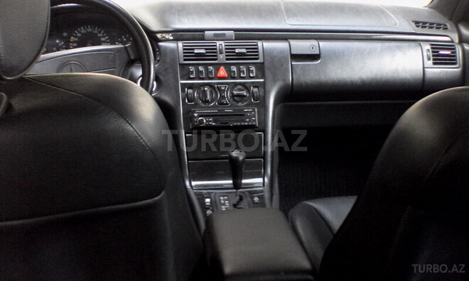 Mercedes E 240 1998, 204,000 km - 2.4 л - Bakı