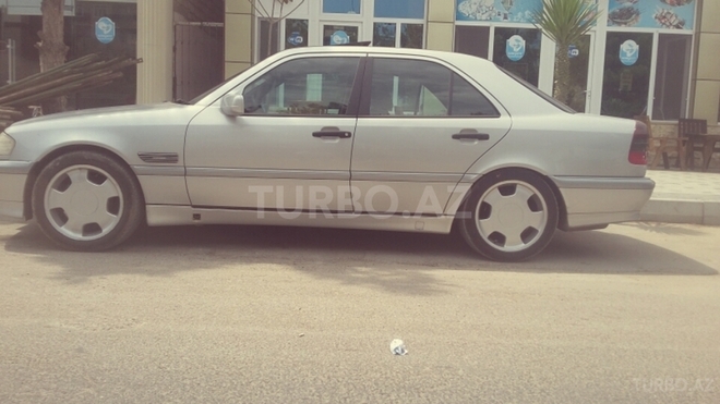 Mercedes C 200 1998, 242,000 km - 2.0 л - Bakı
