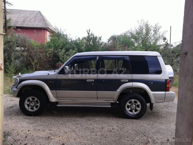 Mitsubishi Pajero io 1996, 311,000 km - 2.8 l - Bakı
