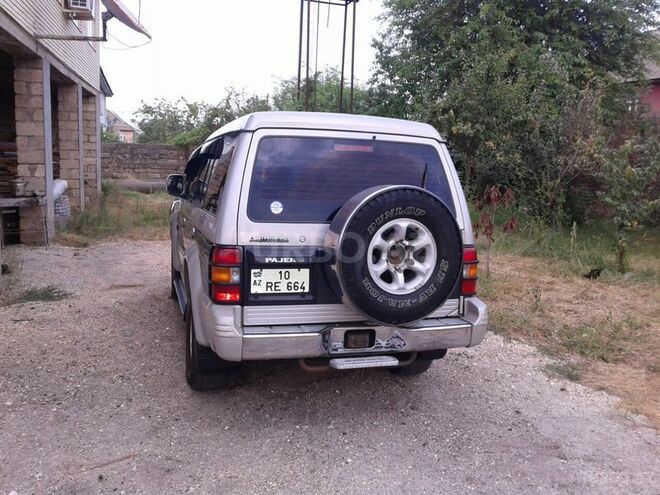 Mitsubishi Pajero io 1996, 311,000 km - 2.8 l - Bakı