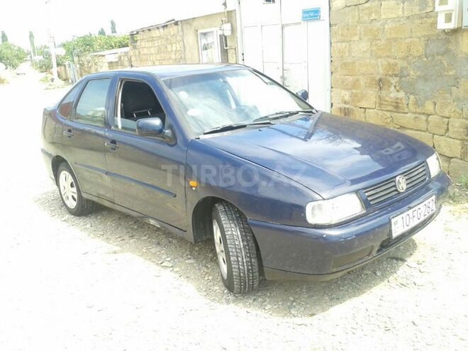 Volkswagen Polo 1998, 220,000 km - 1.6 л - Bakı