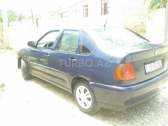 Volkswagen Polo 1998, 220,000 km - 1.6 л - Bakı